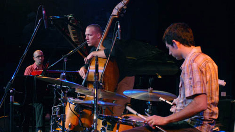 Avishai Cohen Trio 